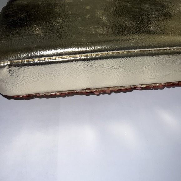 Nicole Miller Gold Mermaid Sequin Chain Strap Crossbody Small Bag Purse NWT - Picture 8 of 14